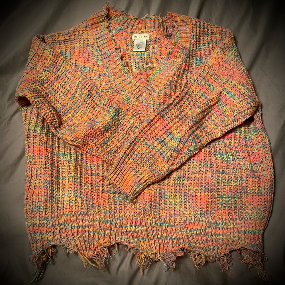 Main strip sweater size medium